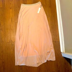 Haute Monde Women’s Pleated Skirt
Size: L